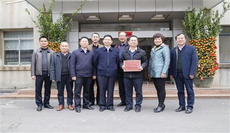 暖心！侯立林到公司送來春節(jié)慰問
