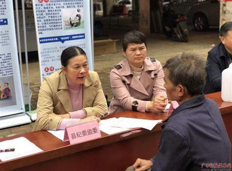 每一本卷宗都是漂亮答案——記廣西勤廉榜樣、梧州市紀(jì)委監(jiān)委第五監(jiān)督檢查室主任李世群