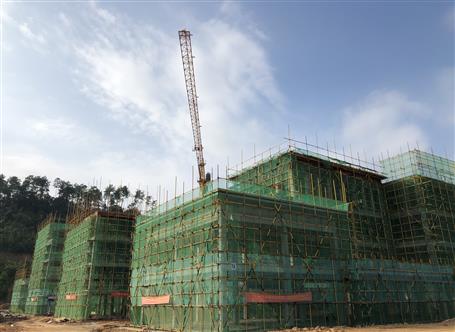 桂金分公司承建的巴馬縣強制隔離戒毒所民警業(yè)務(wù)房主體工程順利封頂