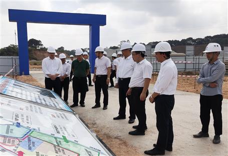 浦北縣委書(shū)記古保華到冶建第五分公司項(xiàng)目調(diào)研