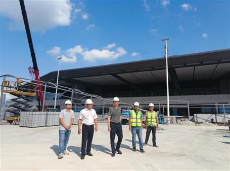 何勇到冶建桂華分公司項目開展國慶節(jié)、中秋節(jié)前檢查